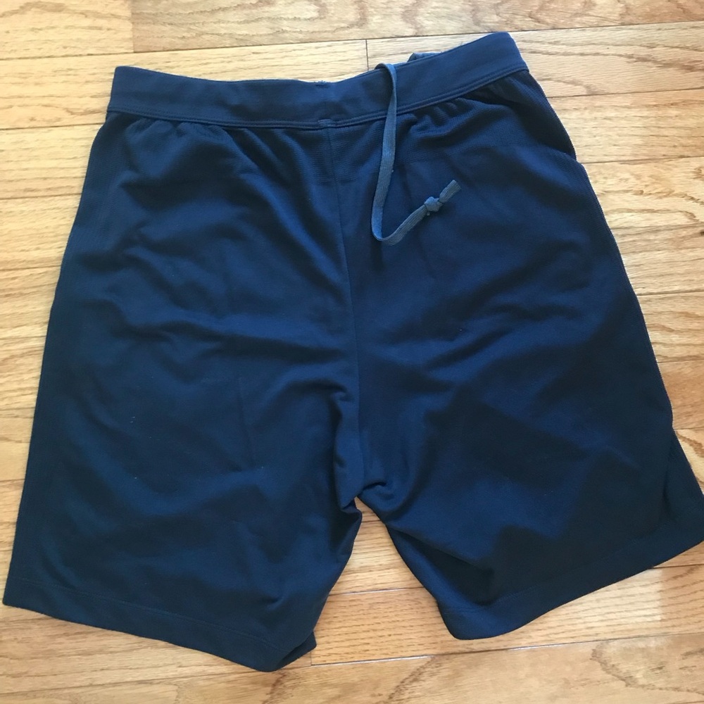 Men’s UNIGLO Shorts Size S - Picture 3 of 3